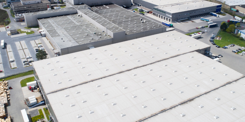 Why Your Industrial Roofing Should Be as Tough as Your Machinery