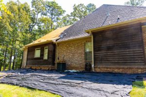 3 Reasons to Prioritize Prompt Residential Roofing Replacement